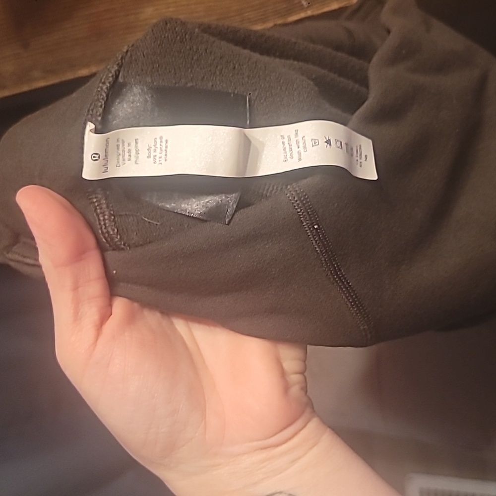 Lululemon Wunder Lounge Super High-Rise Tight 28" Olive Green Size 6 - Picture 4 of 7